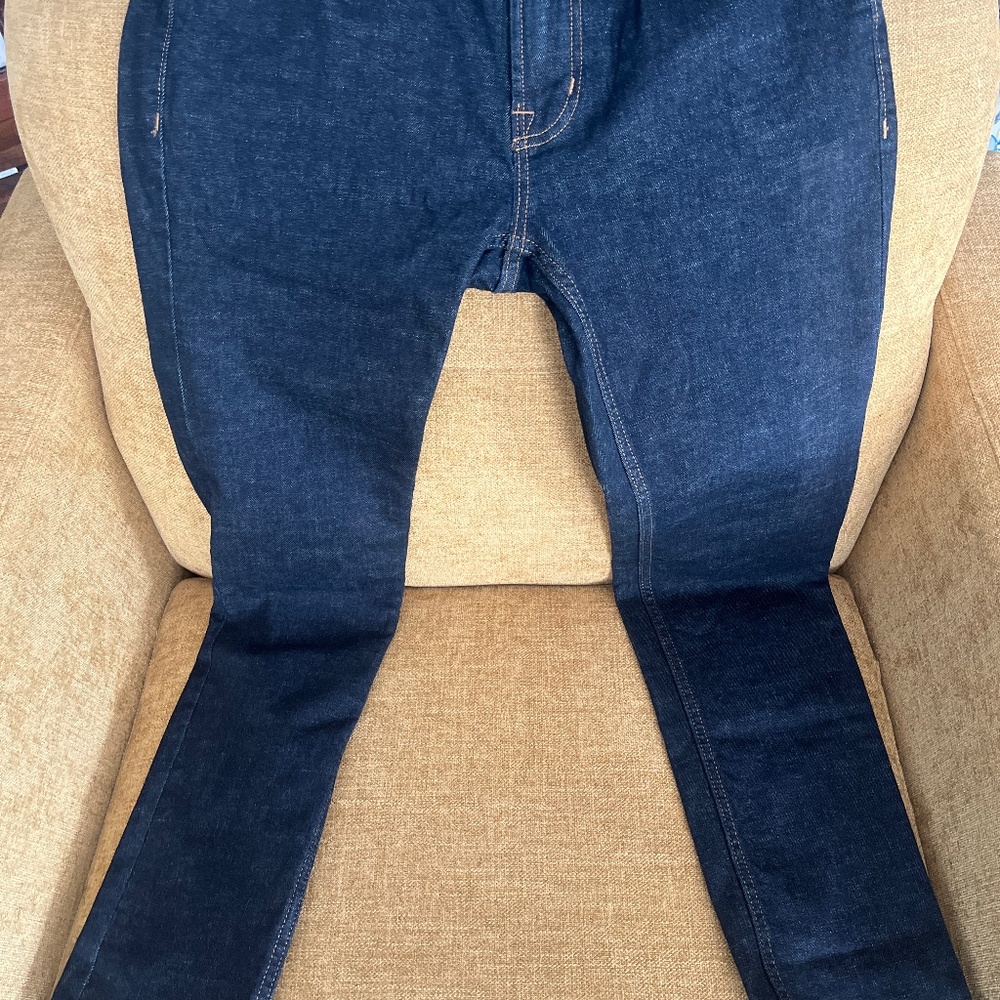 Dark men’s skinny jeans